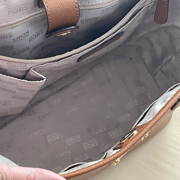 Authentic Brown Michael Kors tote - Picture 3 of 3